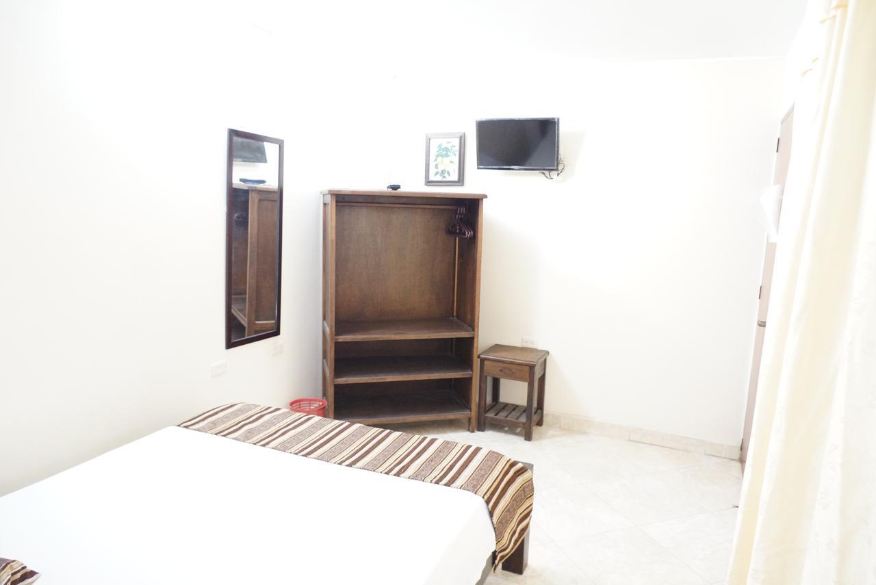 Hotel Esmeralda San Gil Bagian luar foto