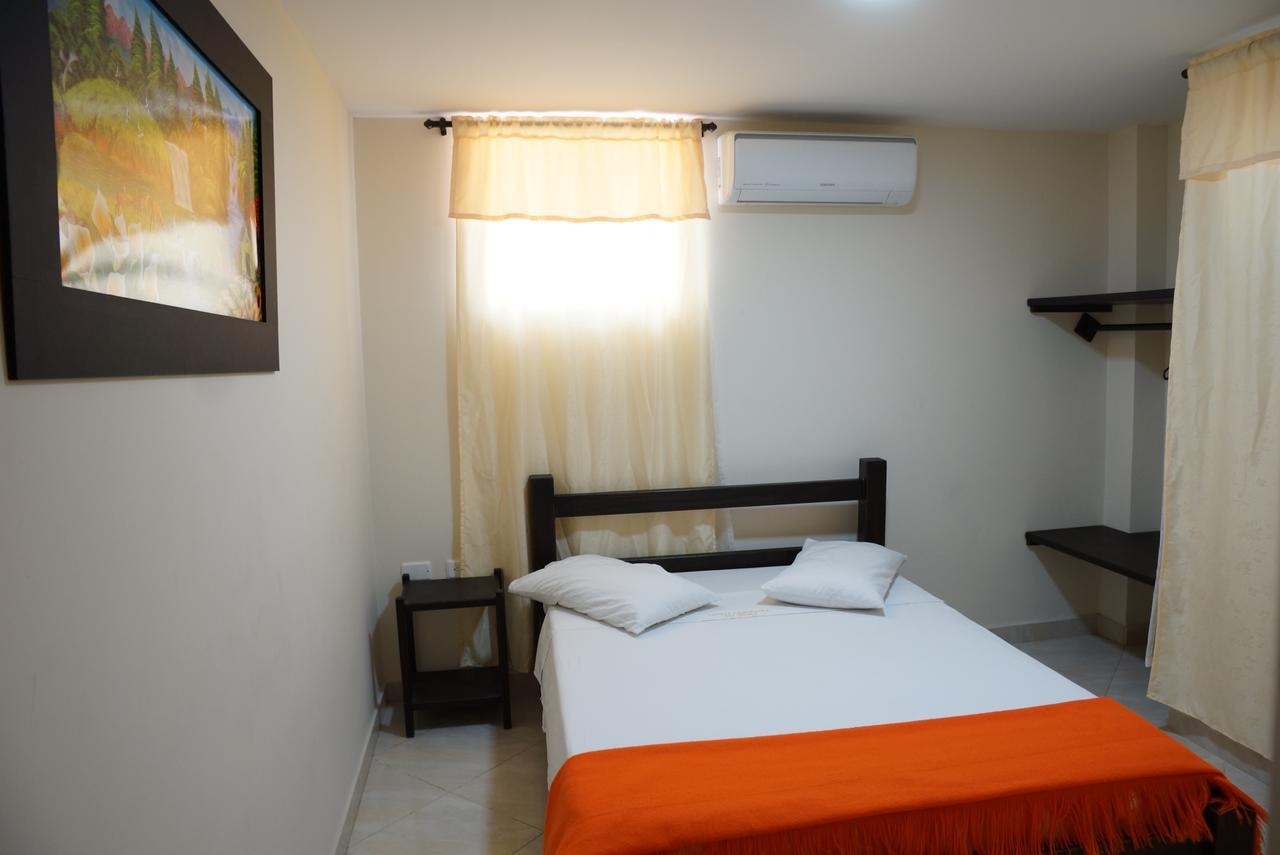 Hotel Esmeralda San Gil Bagian luar foto