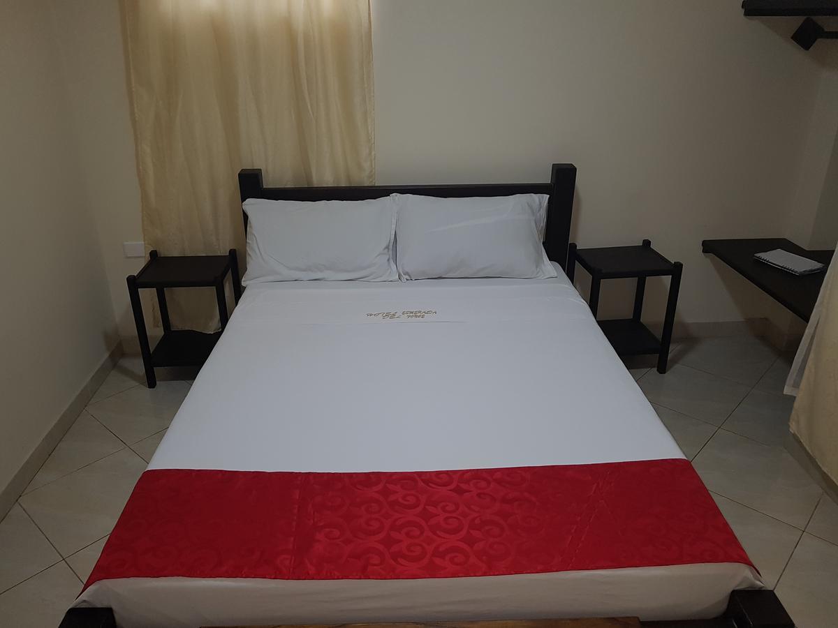 Hotel Esmeralda San Gil Bagian luar foto